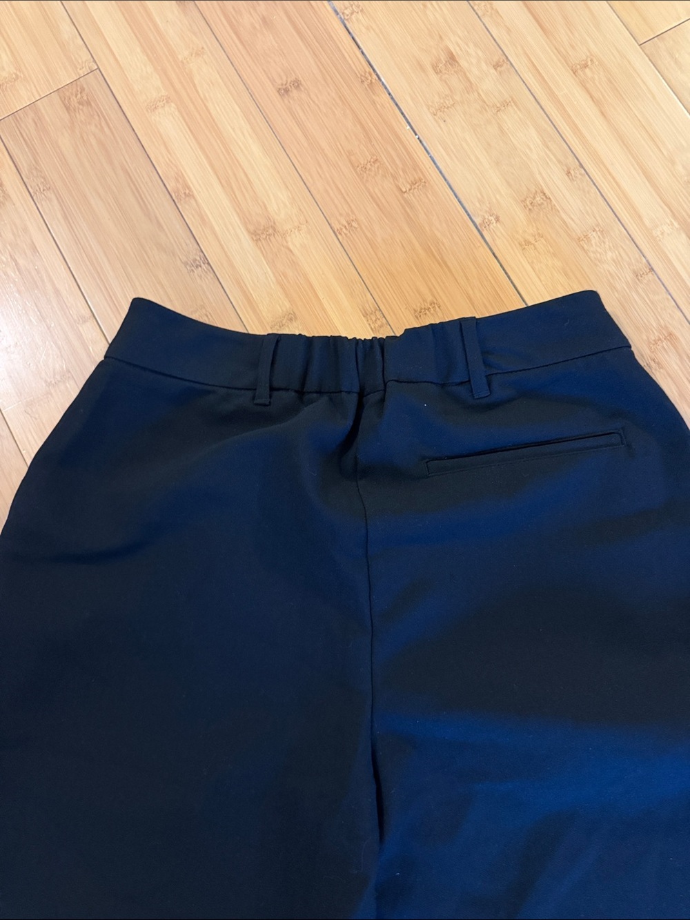 Old Navy Black Women's Pleated Straight-Leg Trousers - Picture 3 of 4